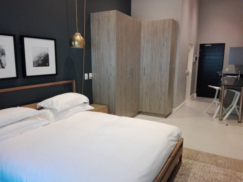 Mint Hotel Sandhurst Йоханнесбург Экстерьер фото