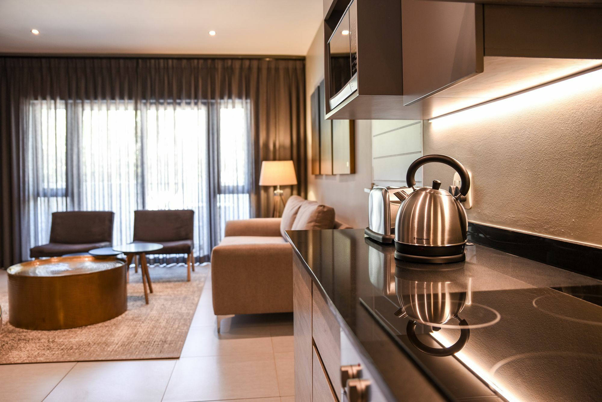 Mint Hotel Sandhurst Йоханнесбург Экстерьер фото